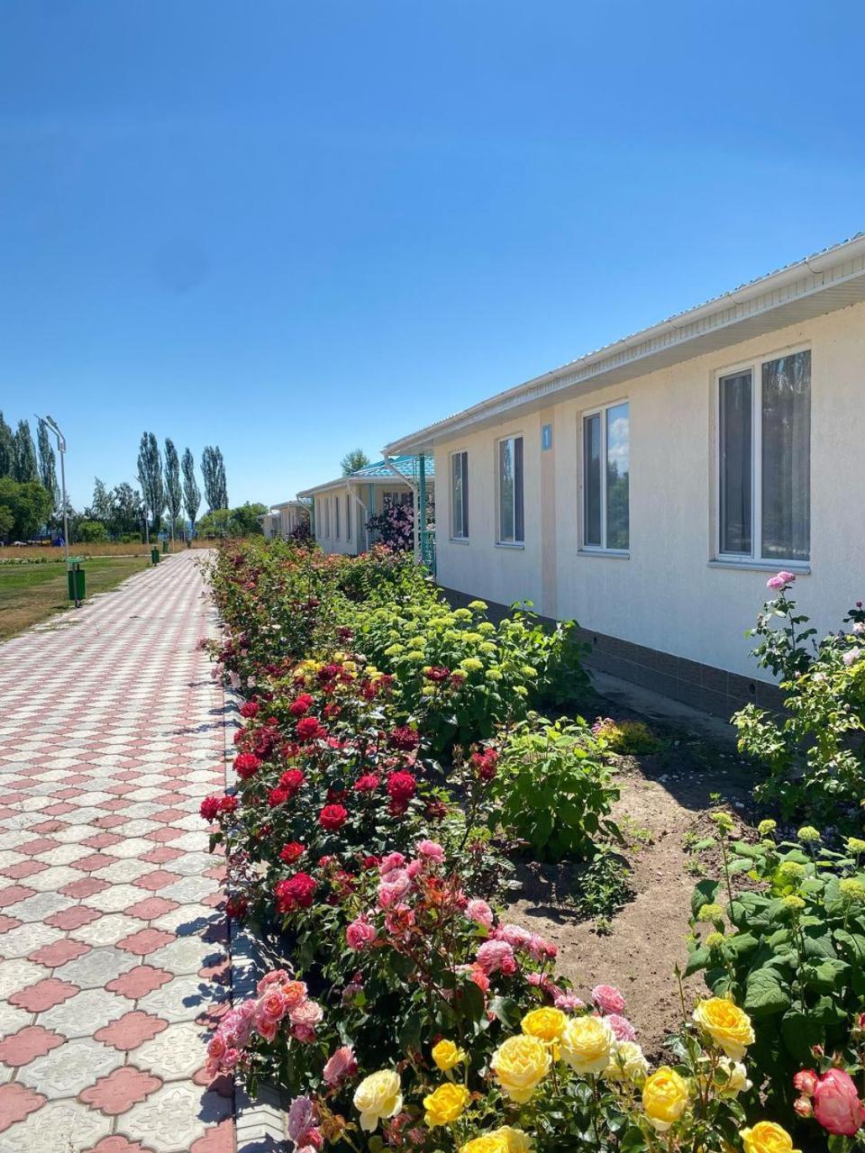 Tri Korony Otel Çolpan Ata Dış mekan fotoğraf
