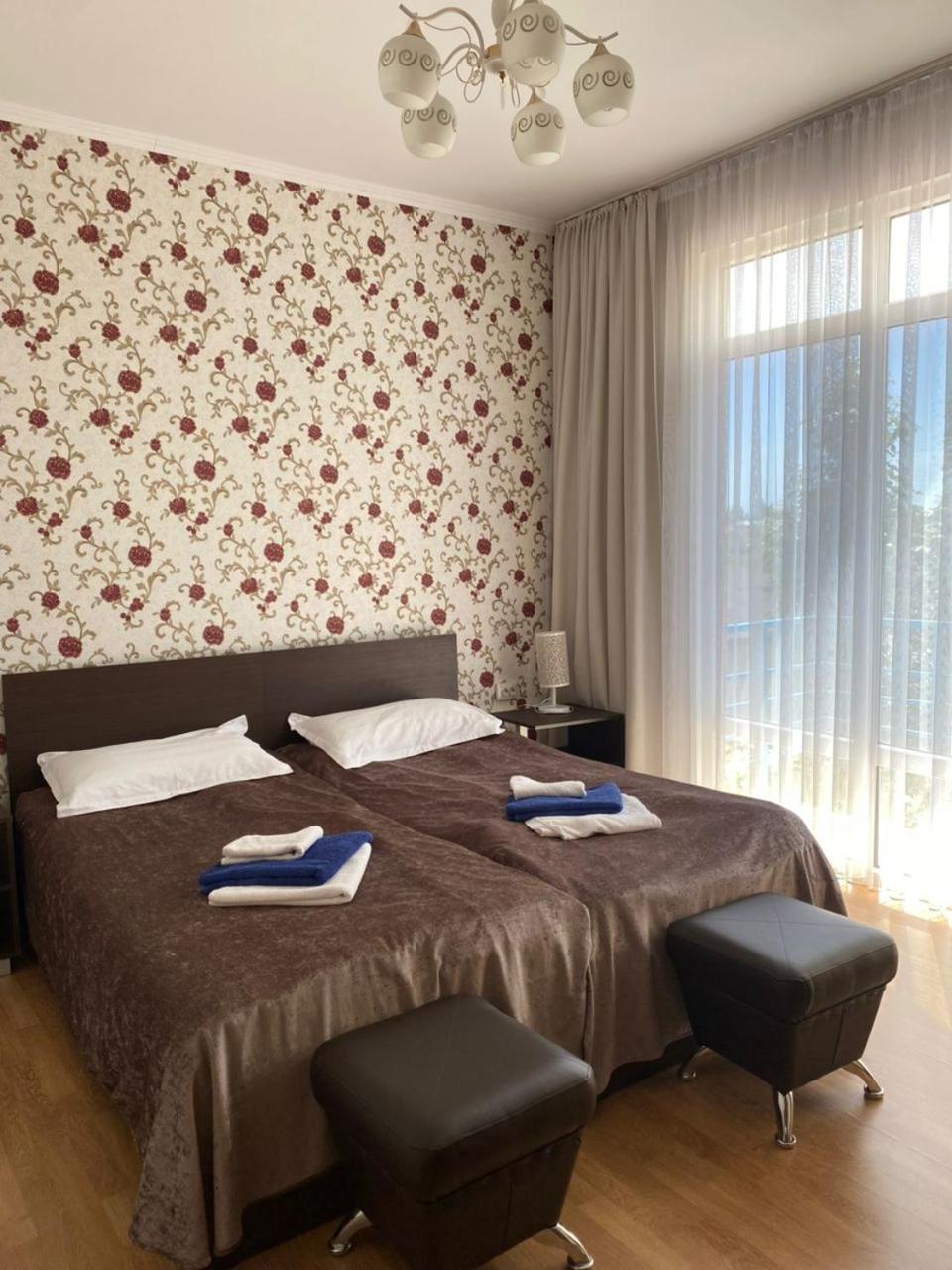 Tri Korony Otel Çolpan Ata Dış mekan fotoğraf