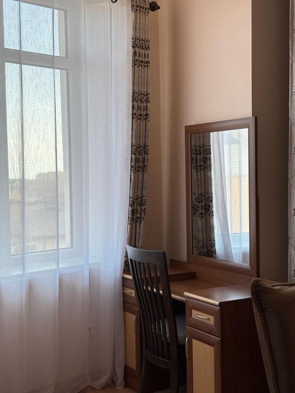 Tri Korony Otel Çolpan Ata Dış mekan fotoğraf