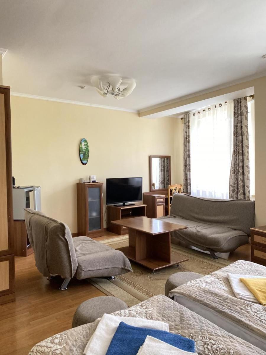 Tri Korony Otel Çolpan Ata Dış mekan fotoğraf