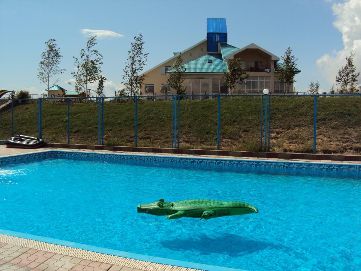 Tri Korony Otel Çolpan Ata Dış mekan fotoğraf